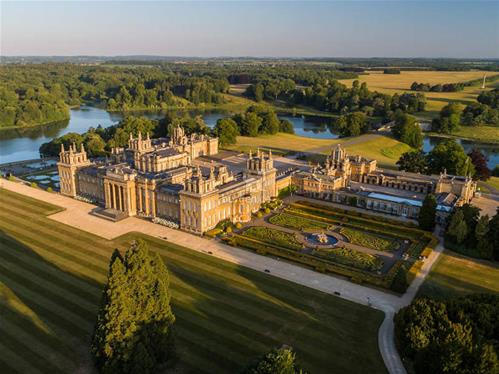 Blenheim-Palace_Luftbild.jpg