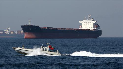 iran-ormuz-tanker.jpg