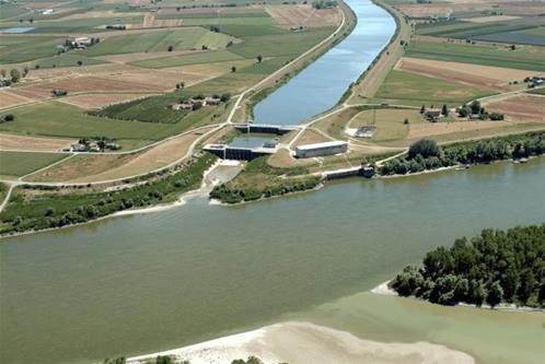 Foto_ConsorzioCER_-_Panoramica_Canale-696x466.jpg